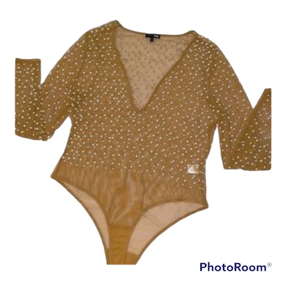 Tops - 🚫SOLD🚫 FASHIONNova NUDE/PEARL BODYSUIT Size 1X. Gently Used